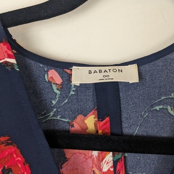 Aritzia Babaton rose print Jedd Dress size 00 - Picture 4 of 8